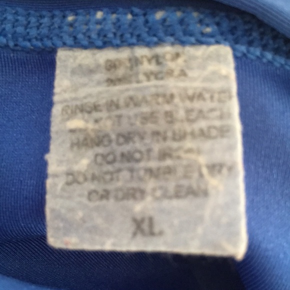 Rip Curl Rash Guard XL - Picture 3 of 3